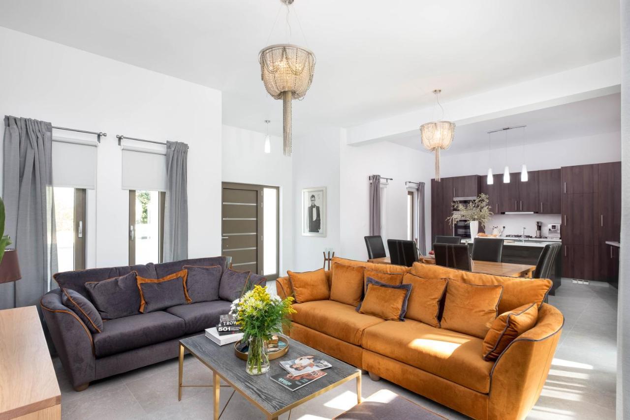 Rooms At Villa Amour Cyprus 沃罗里尼 外观 照片