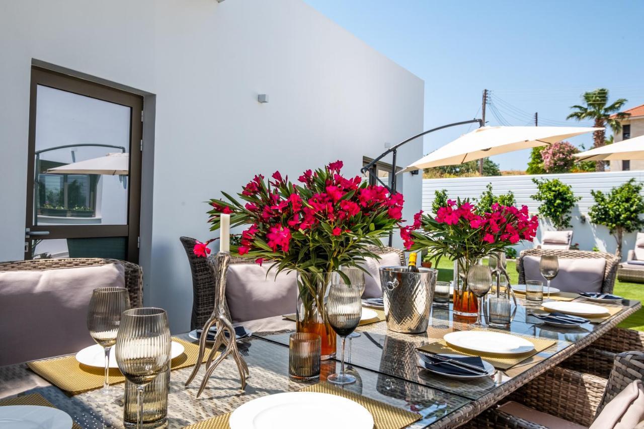 Rooms At Villa Amour Cyprus 沃罗里尼 外观 照片