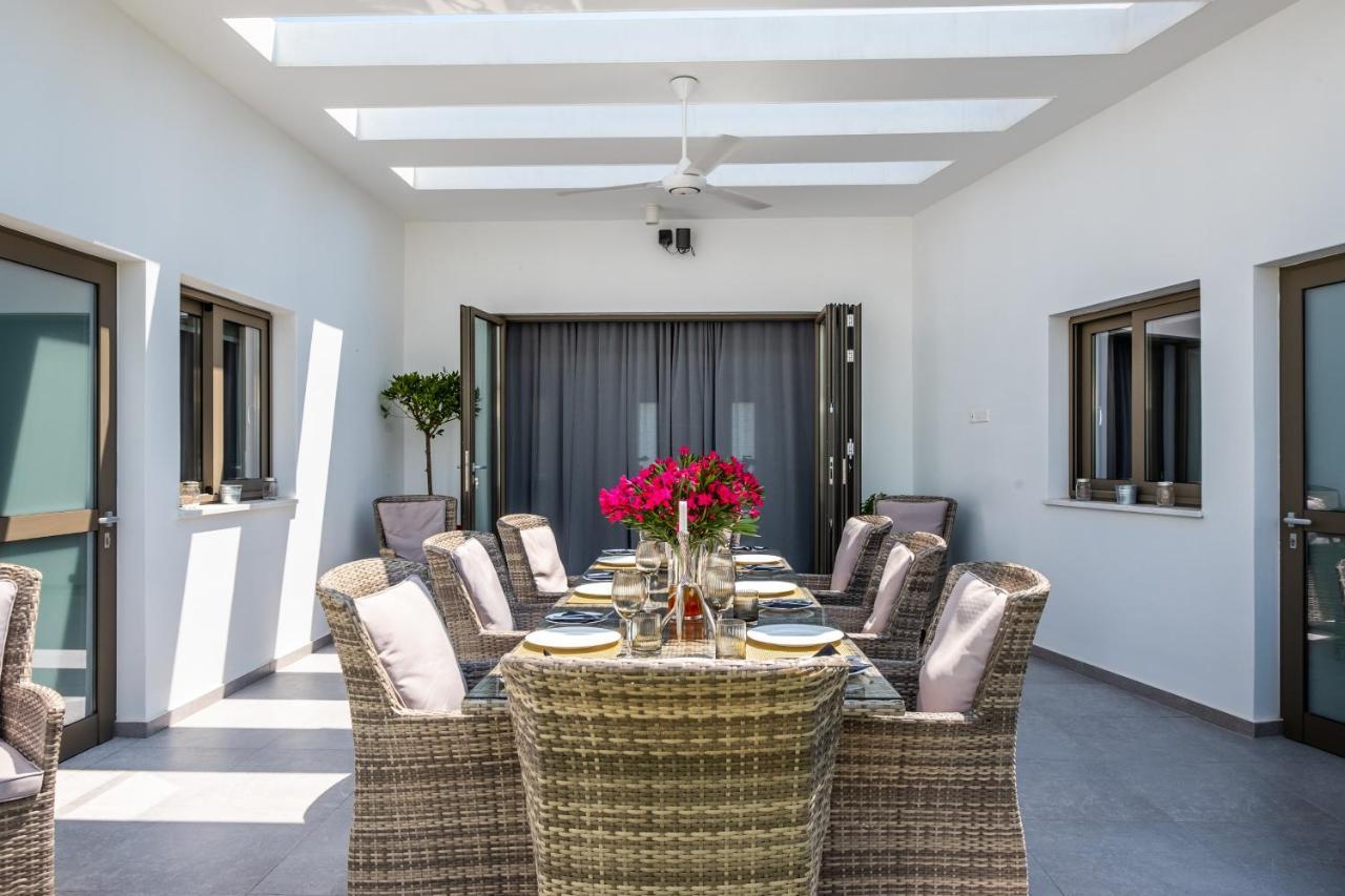 Rooms At Villa Amour Cyprus 沃罗里尼 外观 照片