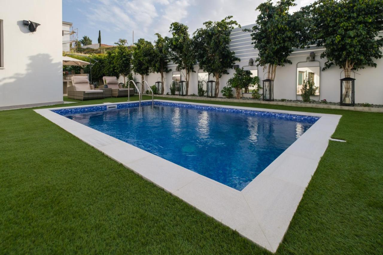 Rooms At Villa Amour Cyprus 沃罗里尼 外观 照片